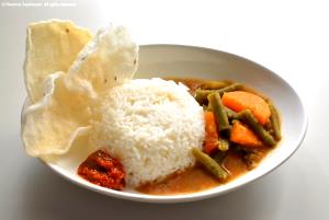 1 1/2 cups (175 g) Quick N Steamy Rice with Vegetables