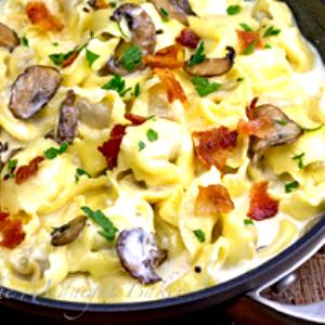 1 1/2 cups (322 g) Tortellini Al Forno