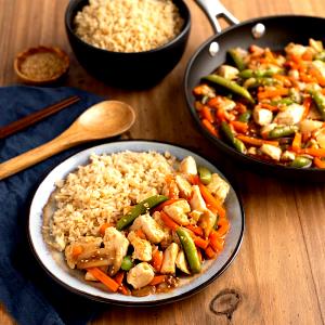 1 1/2 cups (8 oz) Sesame Chicken Stir-Fry with Rice