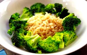 1 1/2 cups Broccoli & Water Chestnuts in Mushroom Pepper Sauce