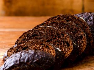 1 1/2" slice (56 g) Pumpernickle Bread