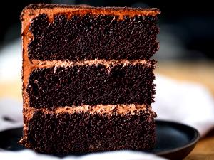 1 1-layer Cake Serving (8" Or 9" Dia, 1-1/2" High) Chocolate Devil