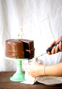 1 1-layer Cake Serving (8" Or 9" Dia, 1-1/2" High) Nut Cake without Icing