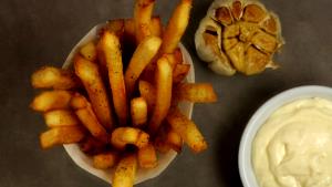 1 10 Strip Portion (3-1/2" To 4") Deep Fried Potato French Fries (from Fresh)