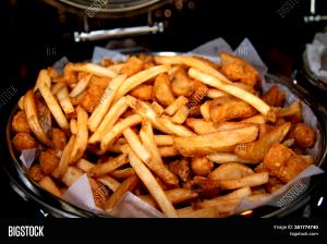 1 10 Wedges Serving Deep Fried Potato French Fries (from Fresh)
