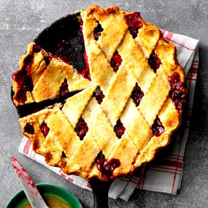 1/12 pie with 1/6 sauce packet Triple Berry, Apple, Rhubarb Pie with Vanilla Sauce