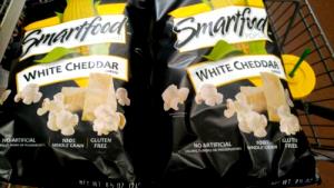 1/2 bag (49.5 g) White Cheddar Flavour Shakers Popcorn