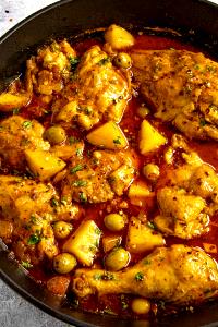 1/2 Chicken Breast With Sauce Mexican Style Stewed Chicken (Pollo Guisado Con Tomate)