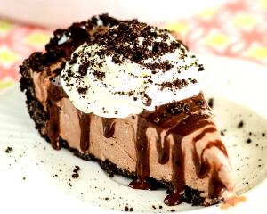 1/2 cup (106 g) Mud Pie Ice Cream