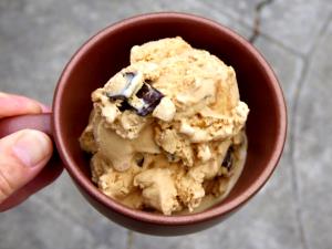 1/2 cup (109 g) Urban Bourbon