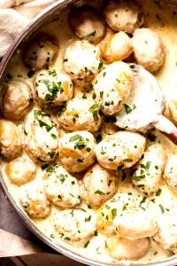 1/2 cup (110 g) Garlic Potatoes with Parmesan Sauce