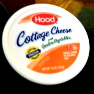 1/2 cup (113 g) Cottage Cheese with Garden Vegetables