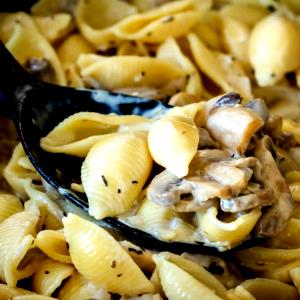 1/2 cup (113 g) Mushroom Pasta Sauce