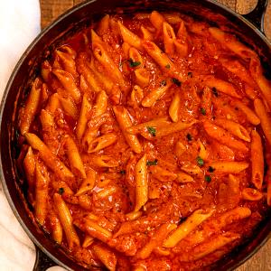 1/2 cup (113 g) Vodka Sauce