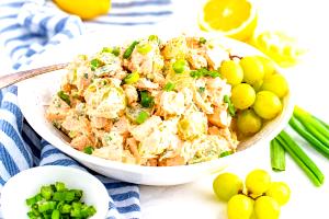 1/2 cup (114 g) Chicken Salad