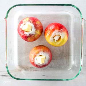 1/2 cup (116 g) Glazed Apples