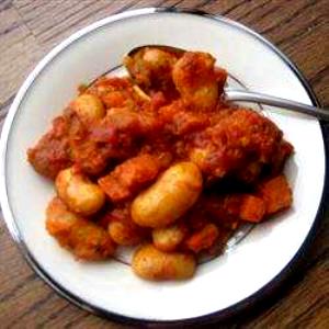 1/2 cup (121 g) Giant White Beans in Tomato Sauce (Fasolia Gigantes)