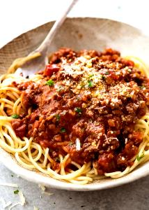 1/2 cup (123 g) Beef Bolognese Pasta Sauce