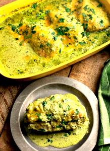 1/2 cup (125 g) Green Chile Sauce with Chicken