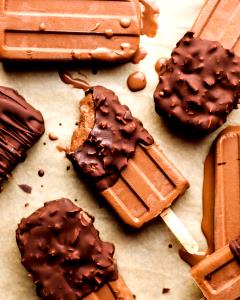 1/2 cup (125 g) Peanut Free Chocolate Ice Cream