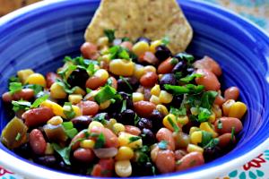1/2 cup (125 g) Southwestern Bean Salad