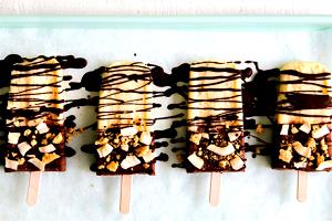 1/2 cup (125 ml) Nanaimo Bar Frozen Yogurt