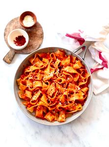 1/2 cup (128 g) Homestyle Pasta Sauce - Roasted Red Pepper with Garlic