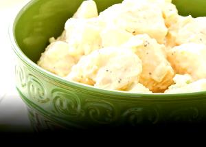 1/2 cup (135 g) Amish Potato Salad