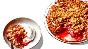 1/2 cup (30 g) Granola Crisps - Fresh Strawberry Crunch