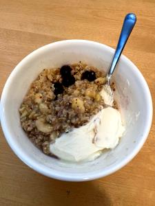 1/2 cup (40 g) Super Oats Chia