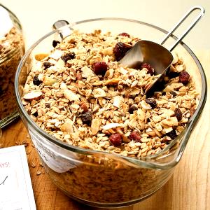 1/2 cup (55 g) Maple Nut Granola