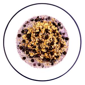 1/2 cup (57 g) Granola with Milk and Blueberries