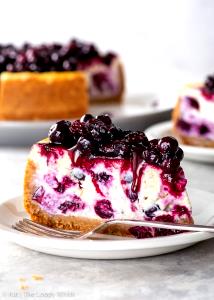 1/2 cup (65 g) Berry Cheesecake Premium Ice Cream