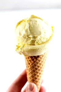 1/2 cup (65 g) Old Fashioned Vanilla Ice Cream