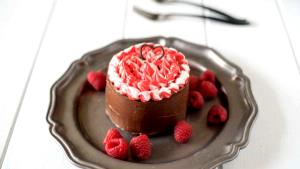 1/2 cup (66 g) Cake & Sprinkles Ice Cream