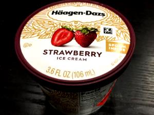 1/2 cup (68 g) Strawberry Ice Cream