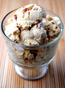 1/2 cup (69 g) Butter Pecan Ice Cream