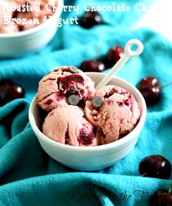 1/2 cup (70 g) Cherry Chocolate Chip Frozen Yogurt