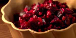1/2 cup (85 g) Beets