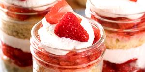 1/2 cup (85 g) Strawberry Parfait