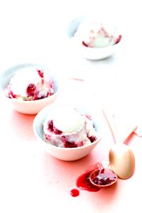 1/2 cup (87 g) Cherry Greek Frozen Yogurt