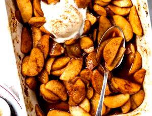 1/2 Cup Apple Slices, Baked, In Syrup