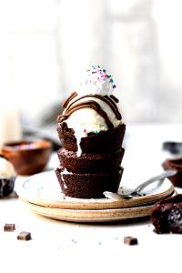 1/2 Cup Ice Cream, Chocolate & Brownie Affair