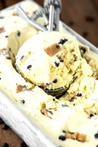 1/2 Cup Ice Cream, Loaded, Chocolate Chip Dough