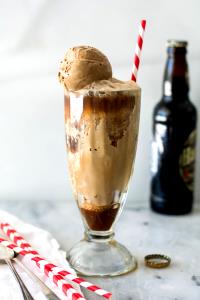 1/2 Cup Ice Cream, Root Beer Float