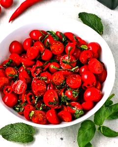 1/2 cup Diced Tomatoes with Balsamic Vinegar