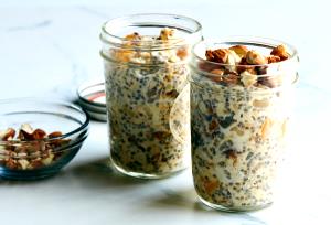 1/2 cup dry (40 g) Rolled Overnight Oats