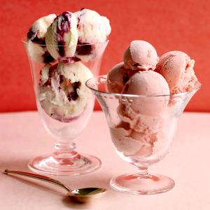 1/2 cup Frozen Tangy Lowfat Frozen Yogurt - Pomegranate Blueberry