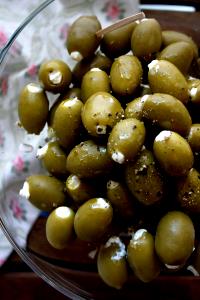 1/2 Cup Olives, Green Stuffed With Cheese