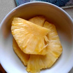 1/2 Cup Pineapple, Chunks İn Natural Juice